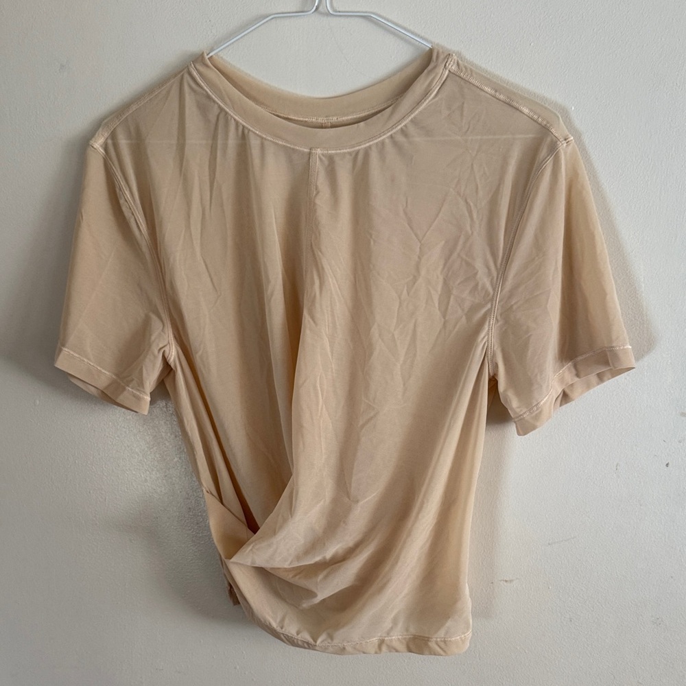LULULEMON SHEER Tee in Beige/yellow